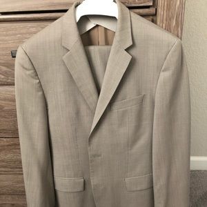 Hugo Boss Men’s Suit